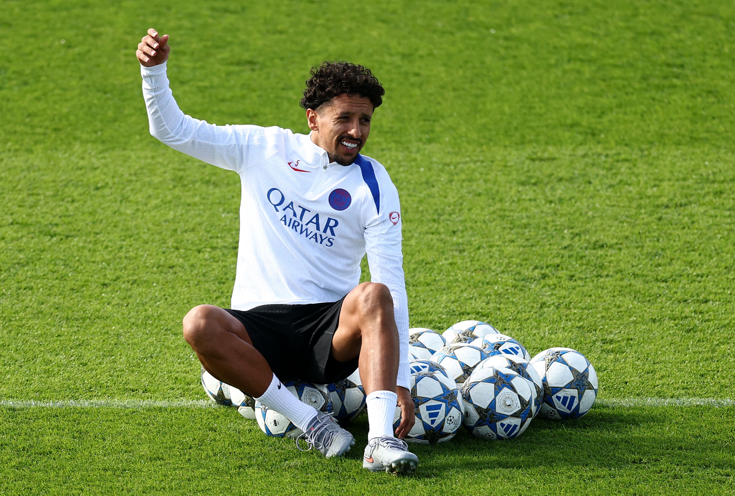 开云APP官方下载巴黎圣日耳曼发布备战花絮,转会期扳平良机,意大利杯任务艰巨,控场能力受关注的简单介绍