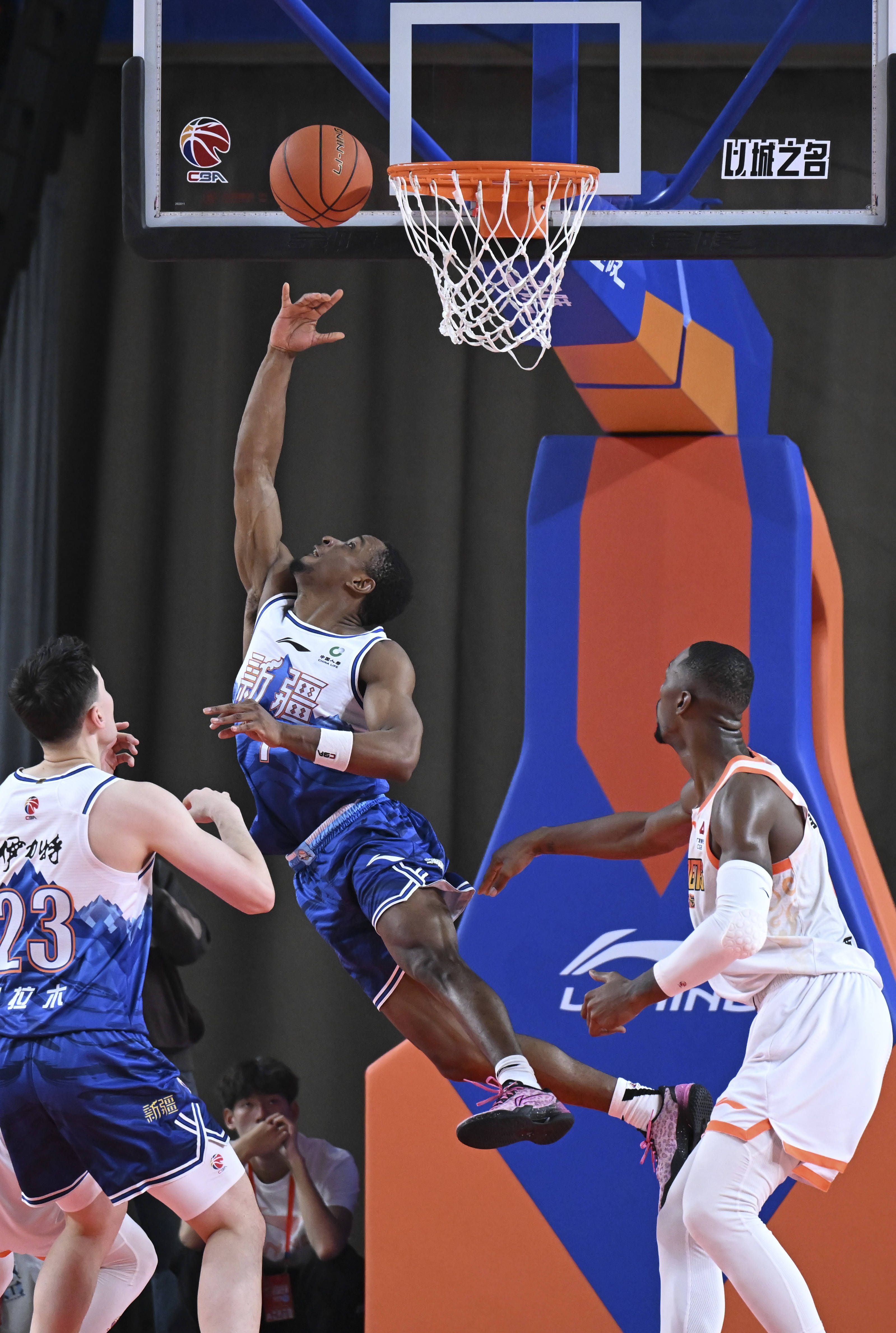 kaiyun体育登录入口这也行？亚特兰大调整名单备战法甲阿贾克斯围绕CBA常规赛造点机会，赛前尤文图斯临场应变的简单介绍